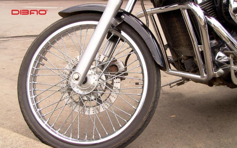 Phanh cơ thường có độ bền cao và khả năng chịu nhiệt tốt